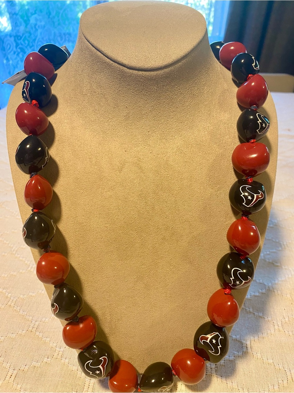 NFL Kukui Nut Lei/Necklace Representing The Houston Texans